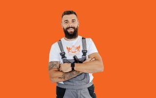 Glasweefselbehang afwerken om het zo glad te krijgen als stucwerk.